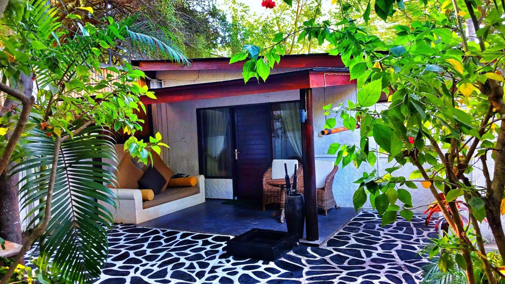 Scallywags Beach Club Gili Air Exterior foto